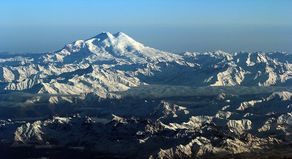 Elbrus. Cele doua varfuri