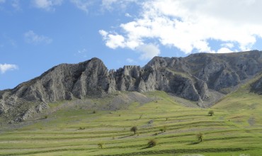 Trasee montane in Muntii Trascau. Zona Ramet