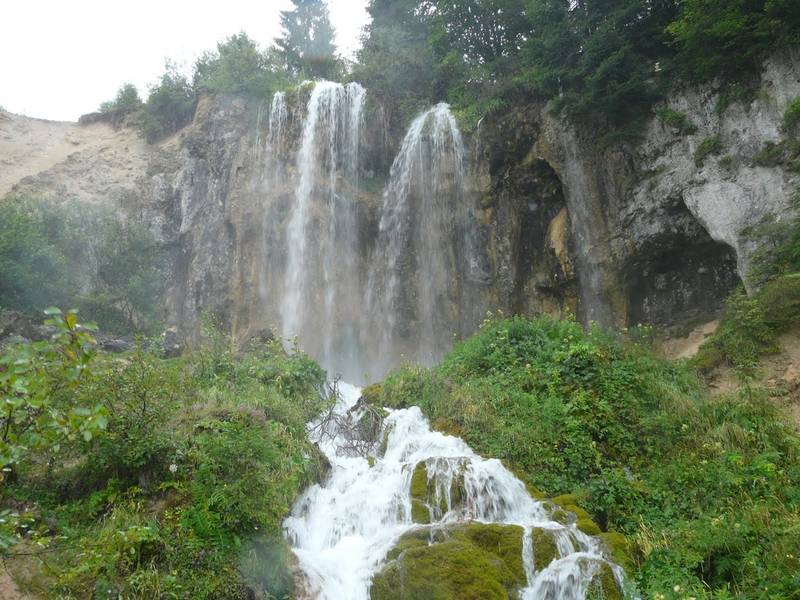 cascade din Carpați
