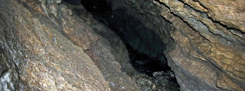 Peșterile de la Piscul Negru