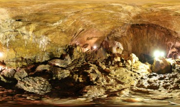 Peștera Ialomiței. De la bolovanul lui Zamolxe, la izvorul cu apă pură